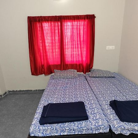 Aadishkti Bhakt Nivas Otel Tuljapur Dış mekan fotoğraf