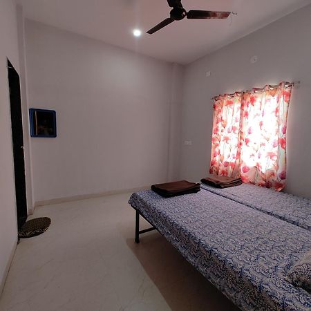 Aadishkti Bhakt Nivas Otel Tuljapur Dış mekan fotoğraf