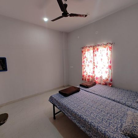 Aadishkti Bhakt Nivas Otel Tuljapur Dış mekan fotoğraf