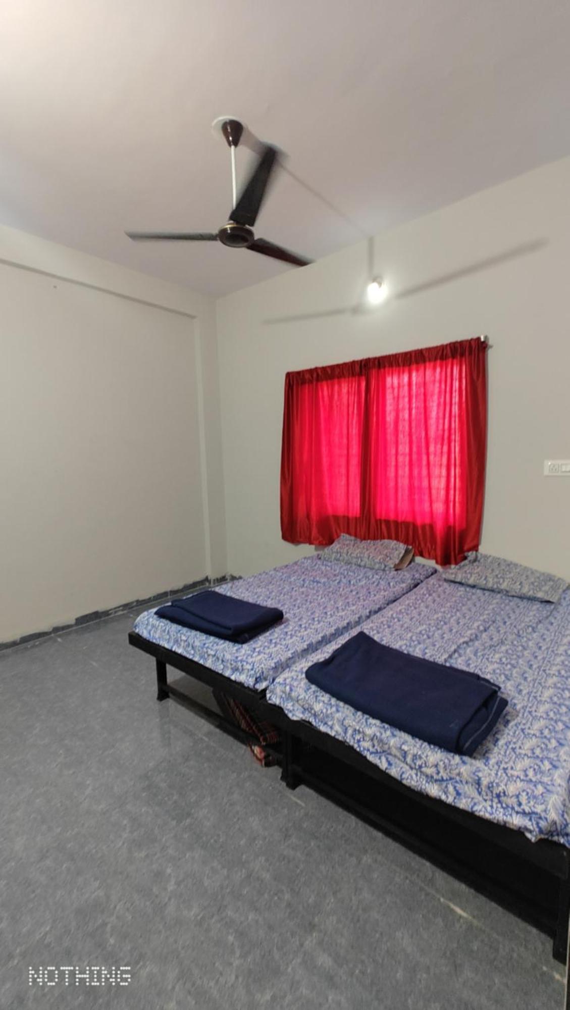 Aadishkti Bhakt Nivas Otel Tuljapur Dış mekan fotoğraf