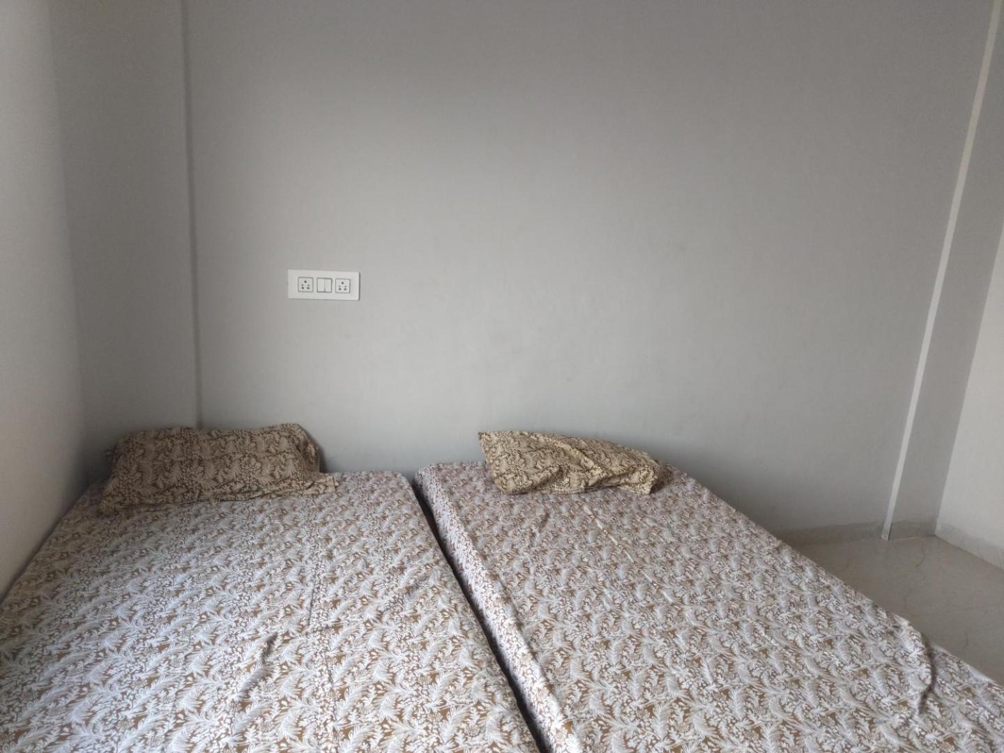 Aadishkti Bhakt Nivas Otel Tuljapur Dış mekan fotoğraf